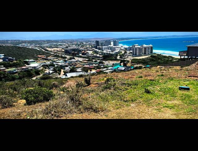 LAND FOR SALE IN MOSSEL BAY EXT 26